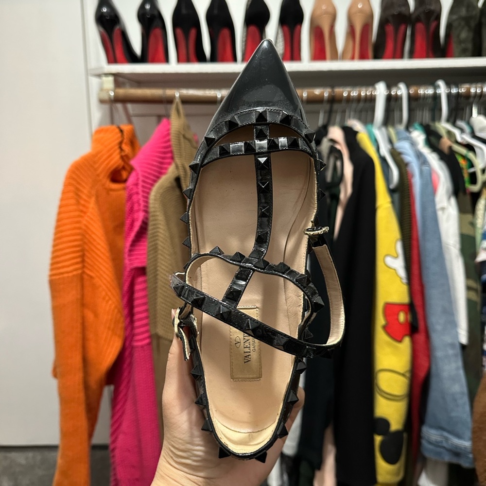 Valentino flats